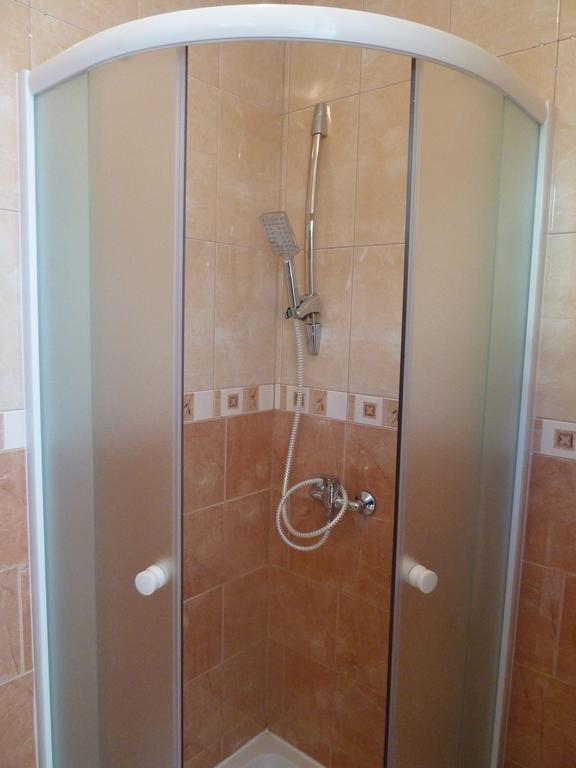 Rose Apartments Ičići Szoba fotó