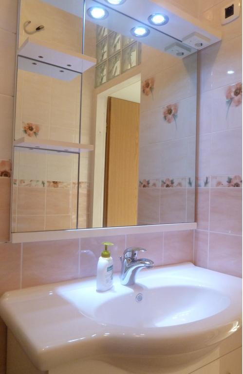 Rose Apartments Ičići Szoba fotó